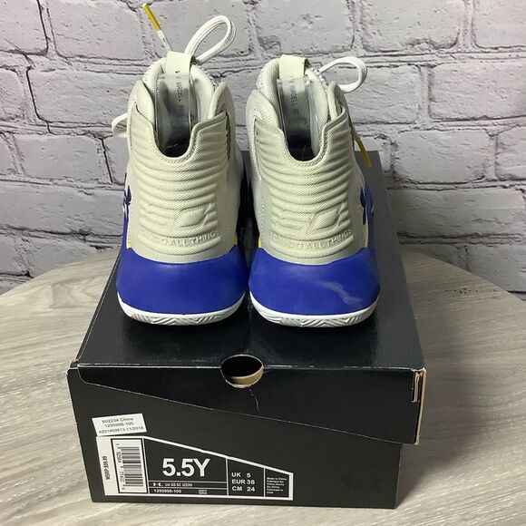 Under Armour Youth Steph Curry lll High top sneakers - Picture 2 of 5